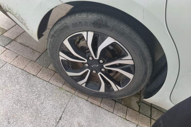 Used Chevrolet Monza 2019 RS 330T Automatic Comfort Edition China VI Standard Right Front Wheel Hub
