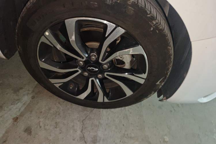 Used Chevrolet Monza 2019 RS 330T Automatic Comfort Edition China VI Standard Right Front Wheel Hub