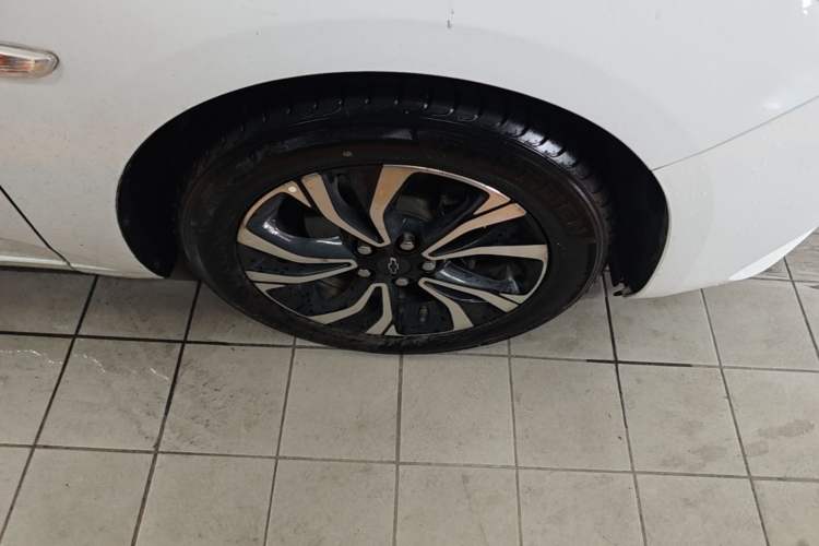 Used Chevrolet Monza 2019 RS 330T Automatic Comfort Edition China VI Standard Right Front Wheel Hub