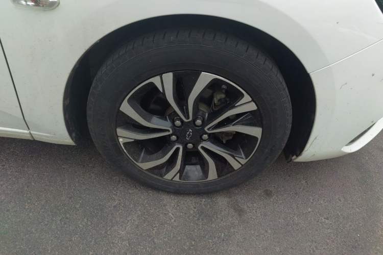 Used Chevrolet Monza 2019 RS 330T Automatic Comfort Edition China VI Standard Right Front Wheel Hub