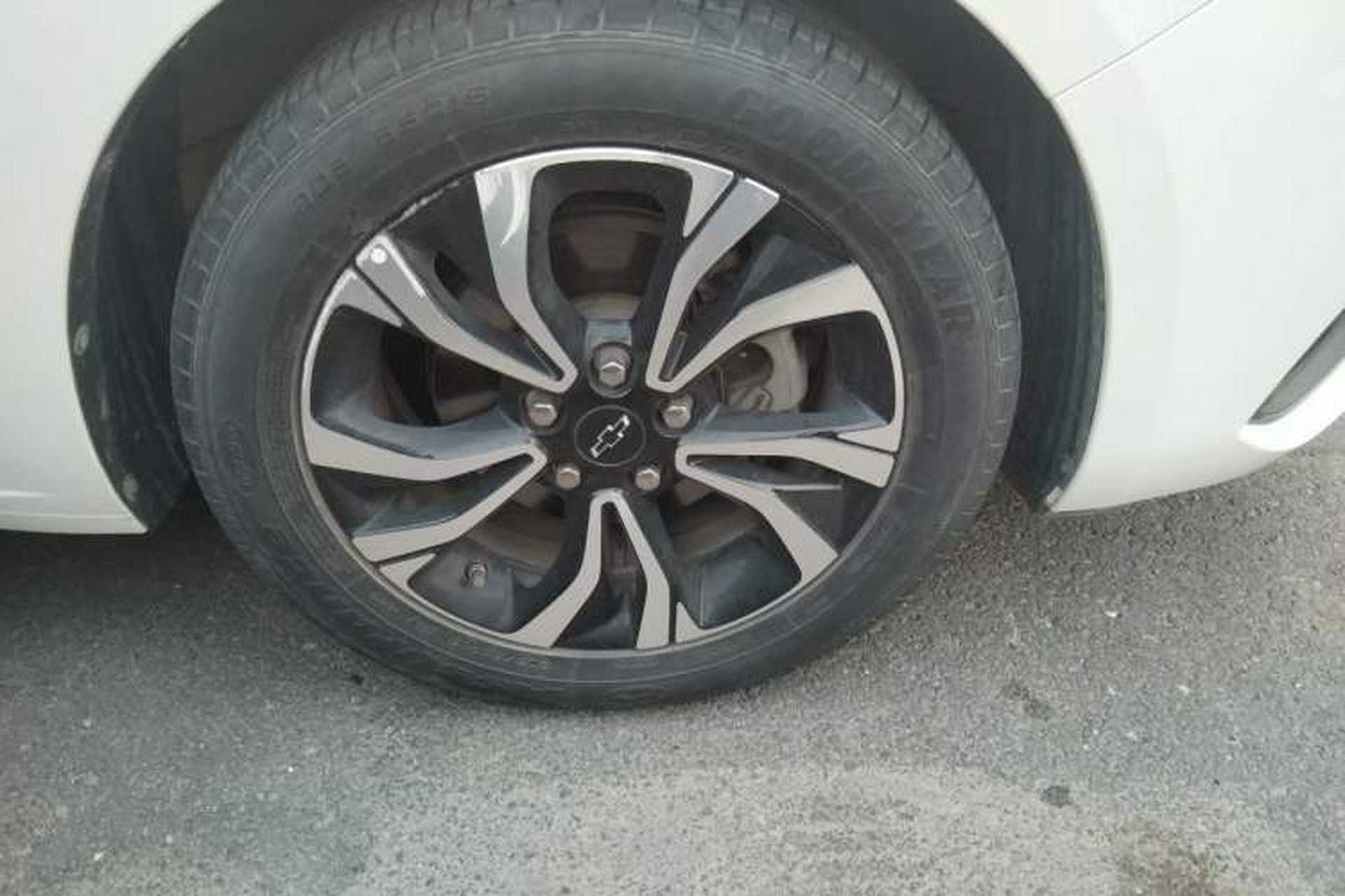 Used Chevrolet Monza 2019 RS 330T Automatic Comfort Edition China VI Standard Right Front Wheel Hub
