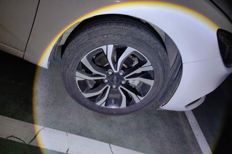 Used Chevrolet Monza 2019 RS 330T Automatic Comfort Edition China VI Standard Right Front Wheel Hub