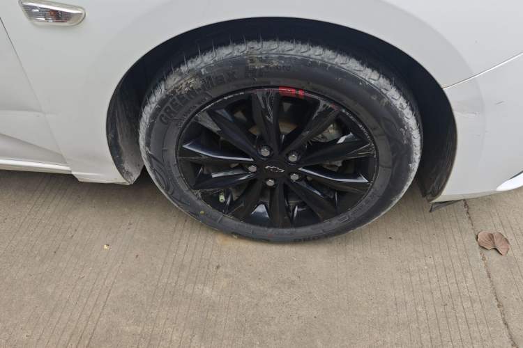 Used Chevrolet Monza 2019 Redline 320T Dual-Clutch Joyful Edition China VI Standard Right Front Wheel Hub