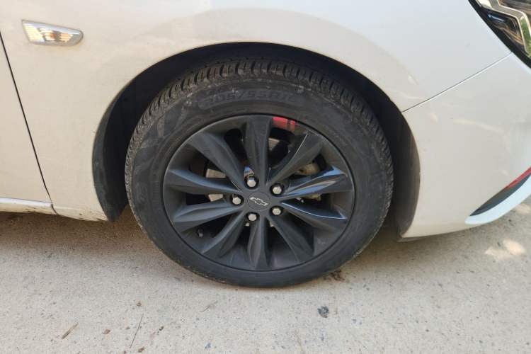 Used Chevrolet Monza 2019 Redline 320T Dual-Clutch Sporty Version China VI Standard Right Front Wheel Hub