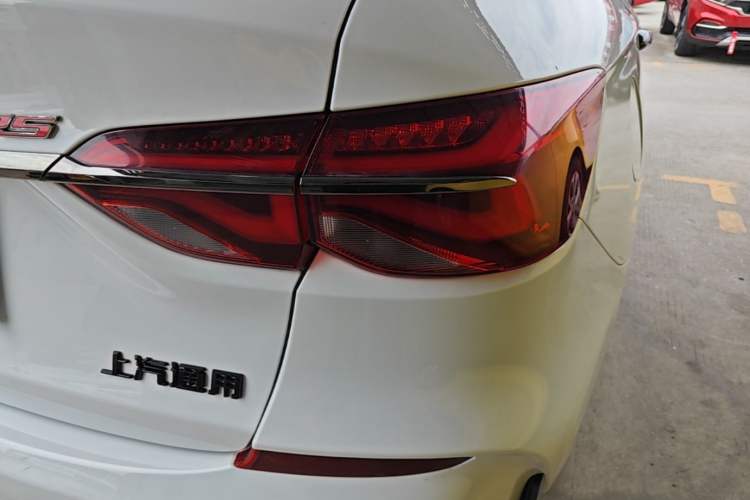Used Chevrolet Monza 2019 RS 330T Automatic Comfort Edition China VI Standard Right Rear Taillight