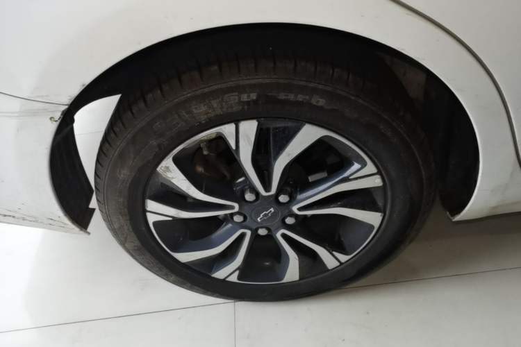 Used Chevrolet Monza 2019 RS 330T Automatic Comfort Edition China VI Standard Right Rear Wheel Hub