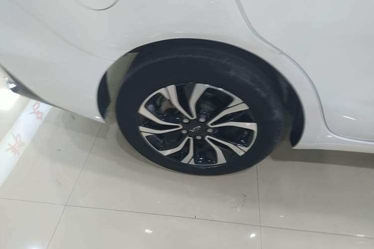 Used Chevrolet Monza 2019 RS 330T Automatic Comfort Edition China VI Standard Right Rear Wheel Hub