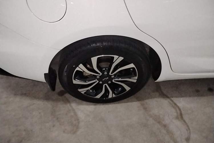 Used Chevrolet Monza 2019 RS 330T Automatic Comfort Edition China VI Standard Right Rear Wheel Hub