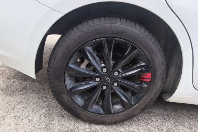 Used Chevrolet Monza 2019 Redline 320T Dual-Clutch Joyful Edition China VI Standard Right Rear Wheel Hub