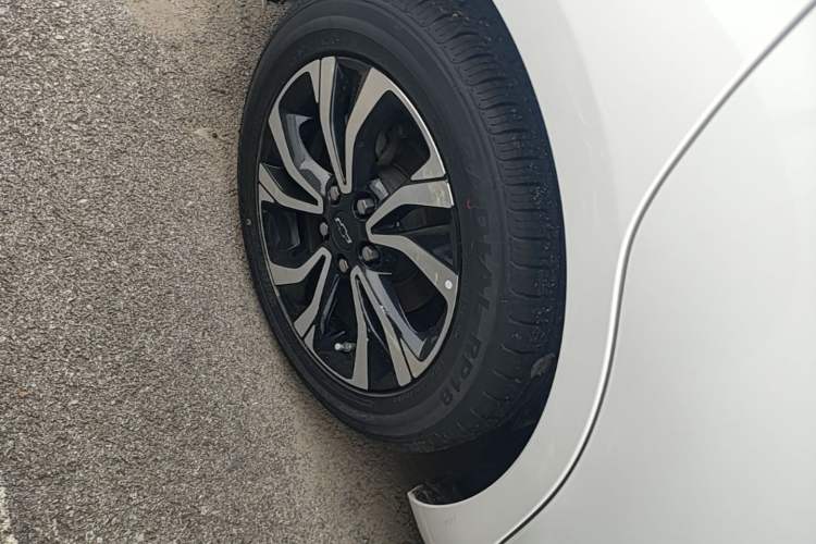 Used Chevrolet Monza 2019 RS 330T Automatic Comfort Edition China VI Standard Right Rear Wheel Hub