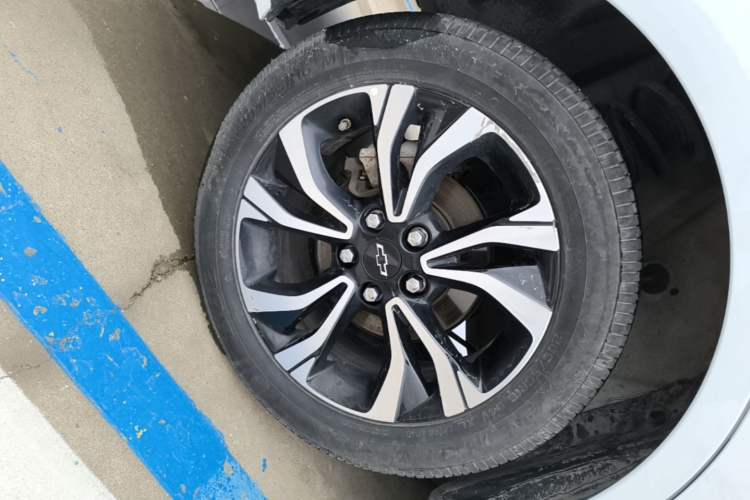 Used Chevrolet Monza 2019 RS 330T Automatic Comfort Edition China VI Standard Right Rear Wheel Hub