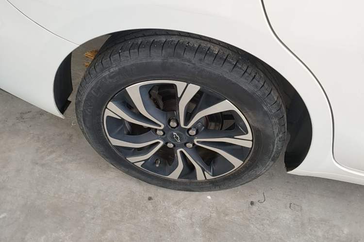 Used Chevrolet Monza 2019 RS 330T Automatic Comfort Edition China VI Standard Right Rear Wheel Hub