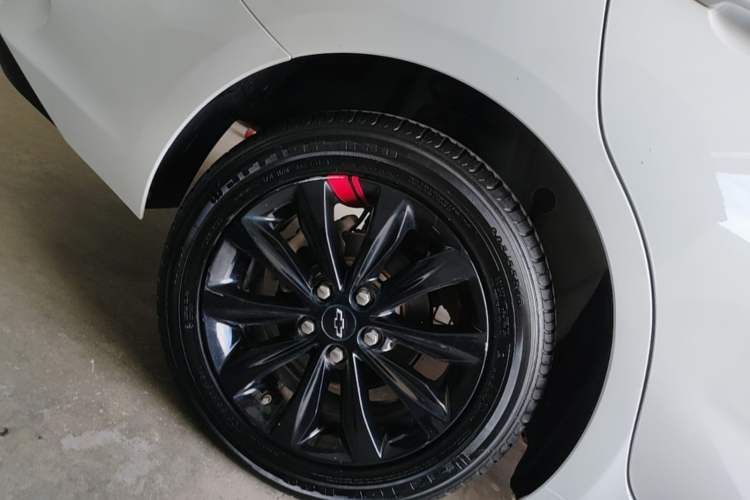 Used Chevrolet Monza 2019 Redline 320T Dual-Clutch Joyful Edition China VI Standard Right Rear Wheel Hub