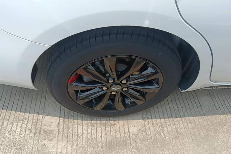 Used Chevrolet Monza 2019 Redline 320T Dual-Clutch Joyful Edition China VI Standard Right Rear Wheel Hub