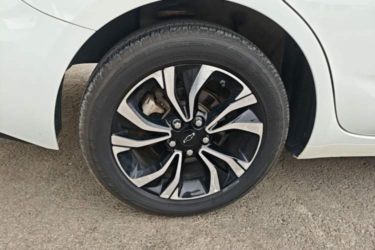 Used Chevrolet Monza 2019 RS 330T Automatic Comfort Edition China VI Standard Right Rear Wheel Hub