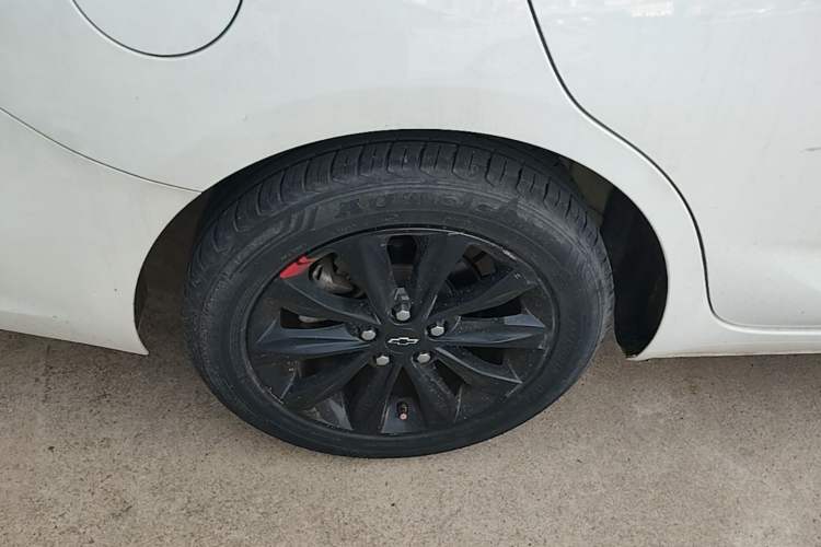 Used Chevrolet Monza 2019 Redline 320T Dual-Clutch Sporty Version China VI Standard Right Rear Wheel Hub