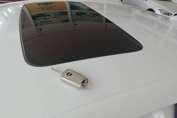 Used Chevrolet Monza 2019 RS 330T Automatic Comfort Edition China VI Standard Roof