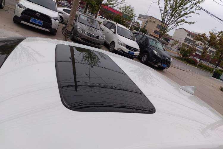 Used Chevrolet Monza 2019 RS 330T Automatic Comfort Edition China VI Standard Roof