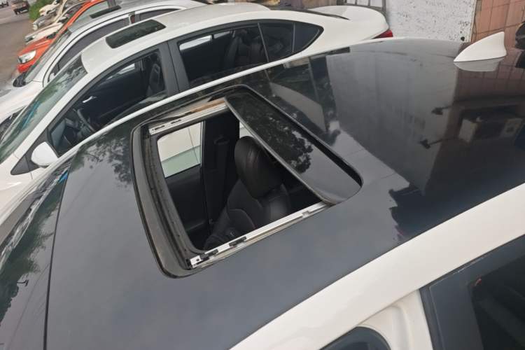 Used Chevrolet Monza 2019 RS 330T Automatic Comfort Edition China VI Standard Roof
