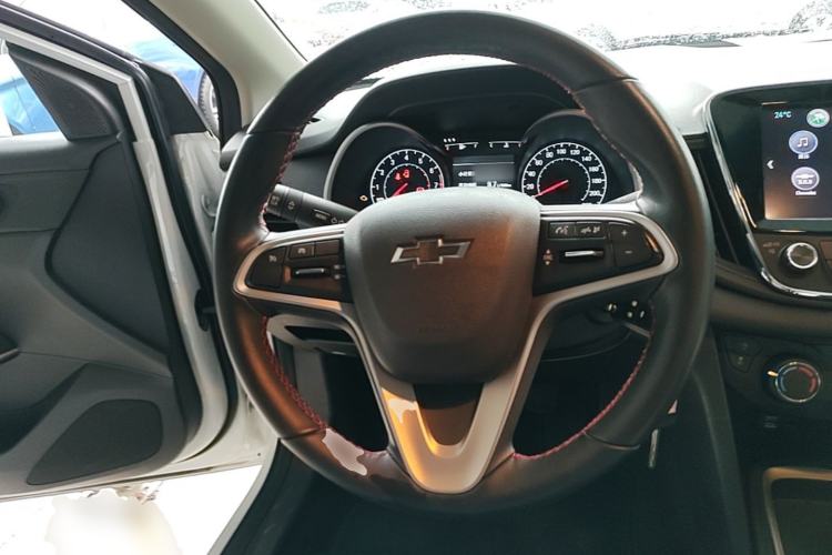 Used Chevrolet Monza 2019 Redline 320T Dual-Clutch Sporty Version China VI Standard Steering Wheel