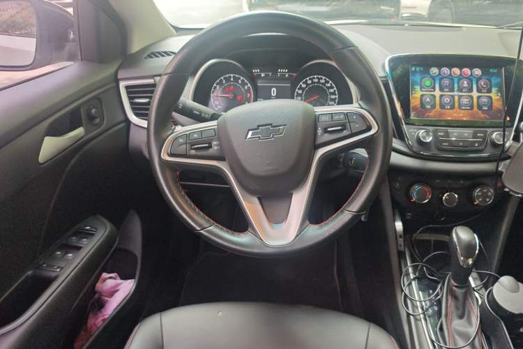 Used Chevrolet Monza 2019 Redline 320T Dual-Clutch Sporty Version China VI Standard Steering Wheel