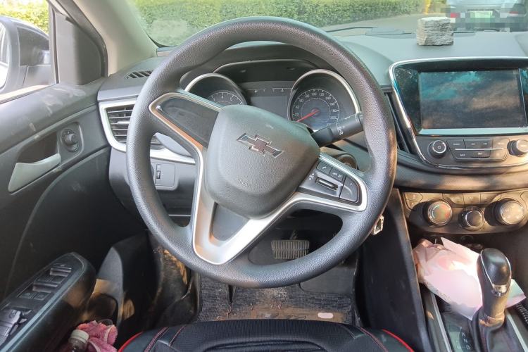Used Chevrolet Monza 2019 Redline 320T Dual-Clutch Joyful Edition China VI Standard Steering Wheel