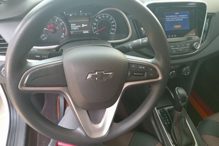 Used Chevrolet Monza 2019 Redline 320T Dual-Clutch Joyful Edition China VI Standard Steering Wheel