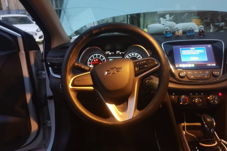 Used Chevrolet Monza 2019 Redline 320T Dual-Clutch Joyful Edition China VI Standard Steering Wheel