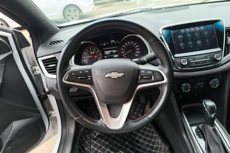 Used Chevrolet Monza 2019 RS 330T Automatic Comfort Edition China VI Standard Steering Wheel