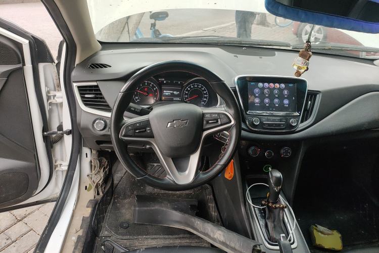 Used Chevrolet Monza 2019 Redline 320T Dual-Clutch Sporty Version China VI Standard Steering Wheel