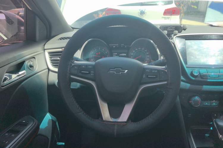 Used Chevrolet Monza 2019 RS 330T Automatic Comfort Edition China VI Standard Steering Wheel