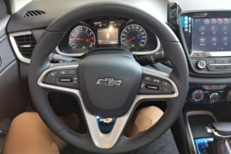 Used Chevrolet Monza 2019 Redline 320T Dual-Clutch Sporty Version China VI Standard Steering Wheel