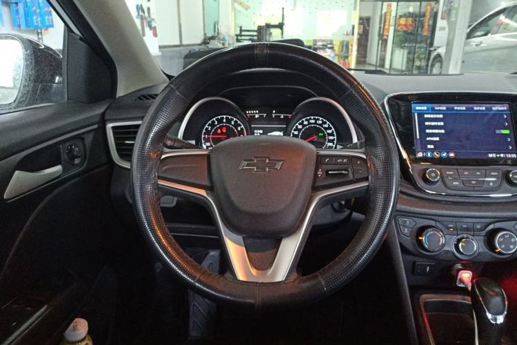 Used Chevrolet Monza 2019 Redline 320T Dual-Clutch Joyful Edition China VI Standard Steering Wheel