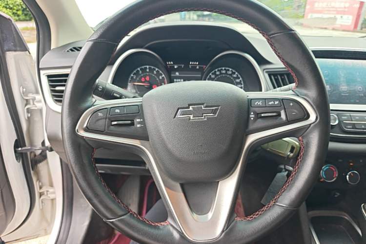 Used Chevrolet Monza 2019 Redline 320T Dual-Clutch Sporty Version China VI Standard Steering Wheel