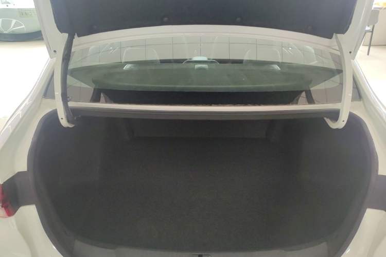 Used Chevrolet Monza 2019 RS 330T Automatic Sporty Edition China VI Standard Trunk