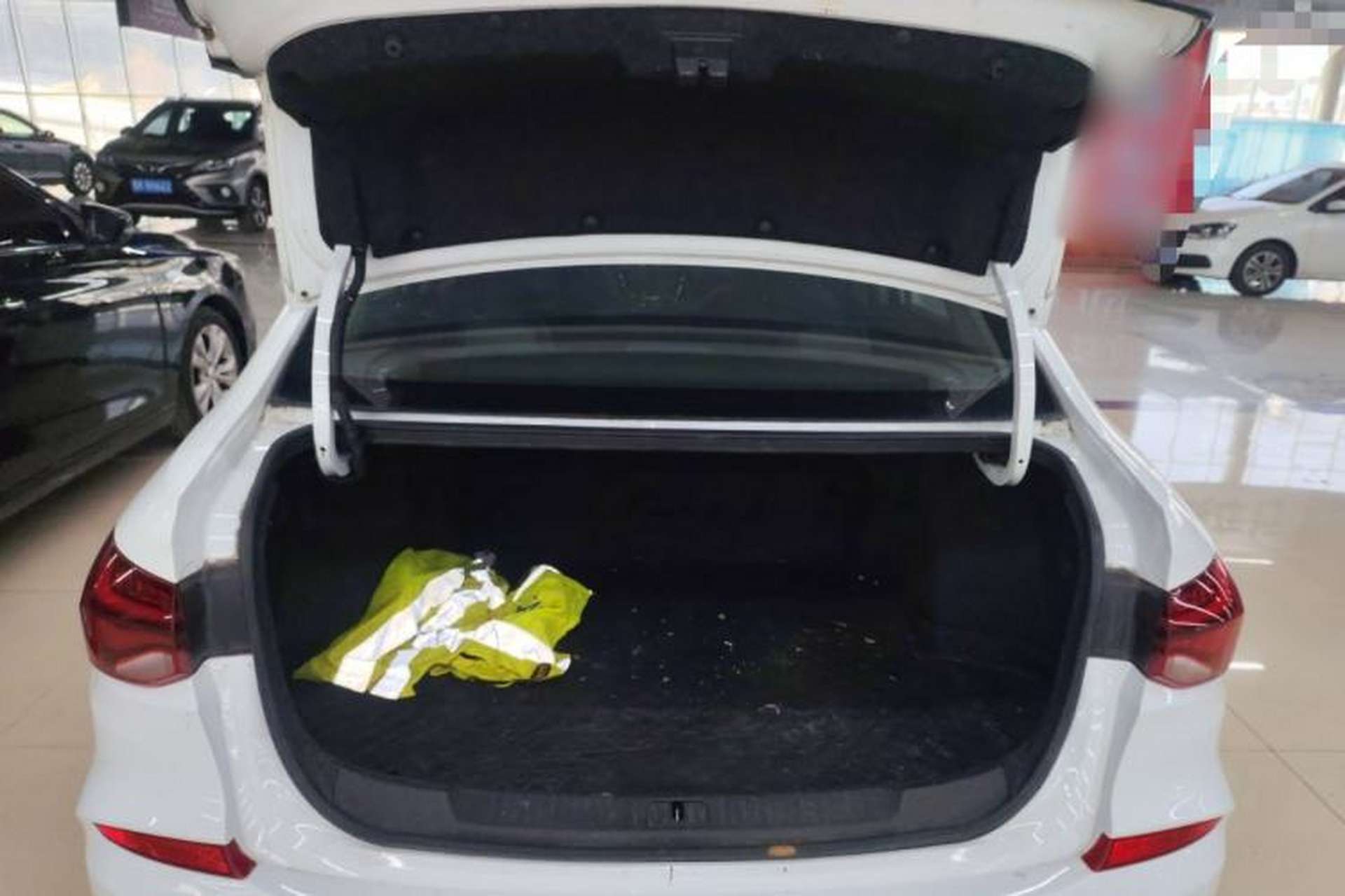 Used Chevrolet Monza 2019 Redline 320T Dual-Clutch Sporty Version China VI Standard Trunk
