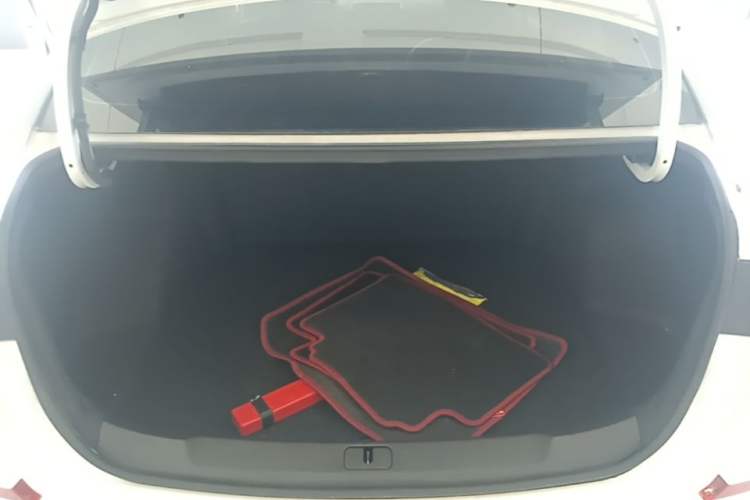 Used Chevrolet Monza 2019 RS 330T Automatic Comfort Edition China VI Standard Trunk