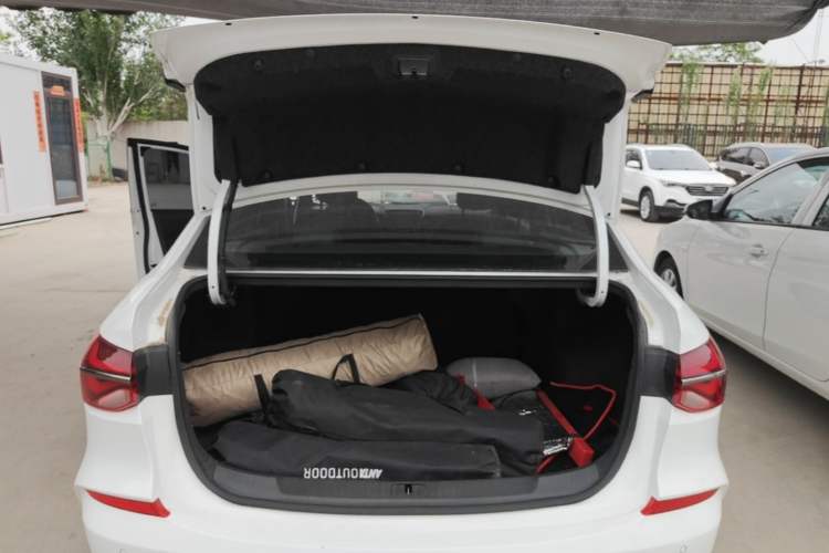 Used Chevrolet Monza 2019 RS 330T Automatic Comfort Edition China VI Standard Trunk