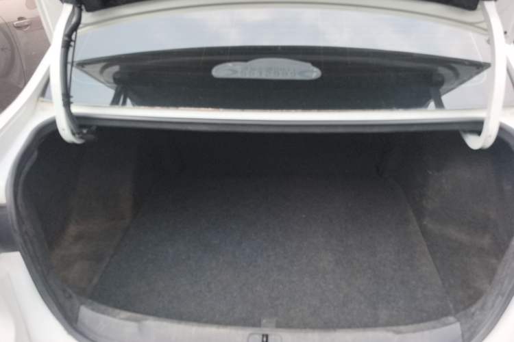 Used Chevrolet Monza 2019 RS 330T Automatic Comfort Edition China VI Standard Trunk