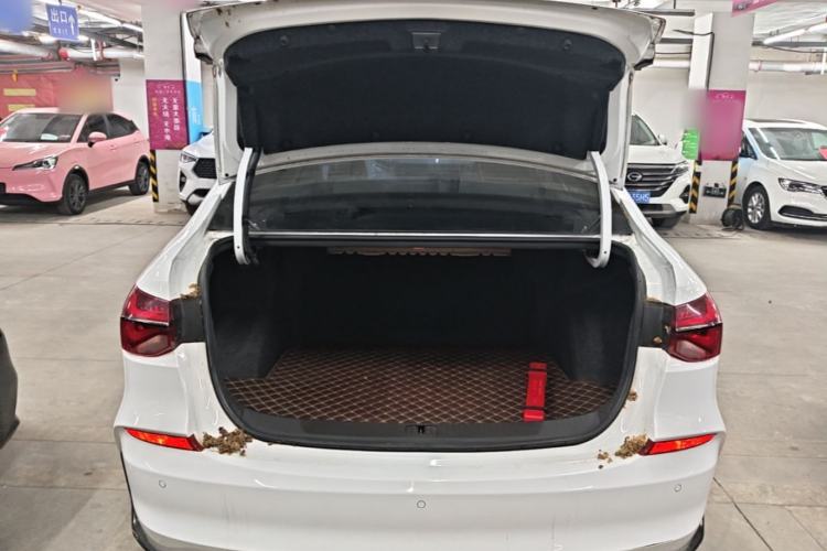 Used Chevrolet Monza 2019 RS 330T Automatic Comfort Edition China VI Standard Trunk