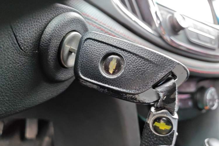 Used Chevrolet Monza 2019 RS 330T Automatic Comfort Edition China VI Standard Vehicle Key