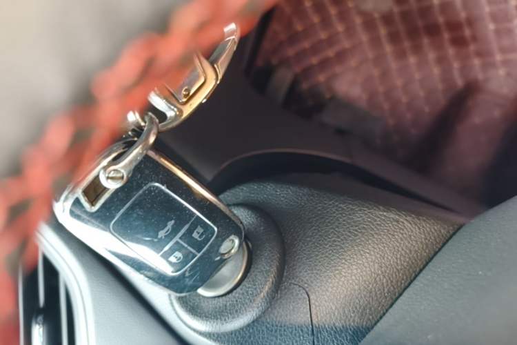 Used Chevrolet Monza 2019 RS 330T Automatic Comfort Edition China VI Standard Vehicle Key