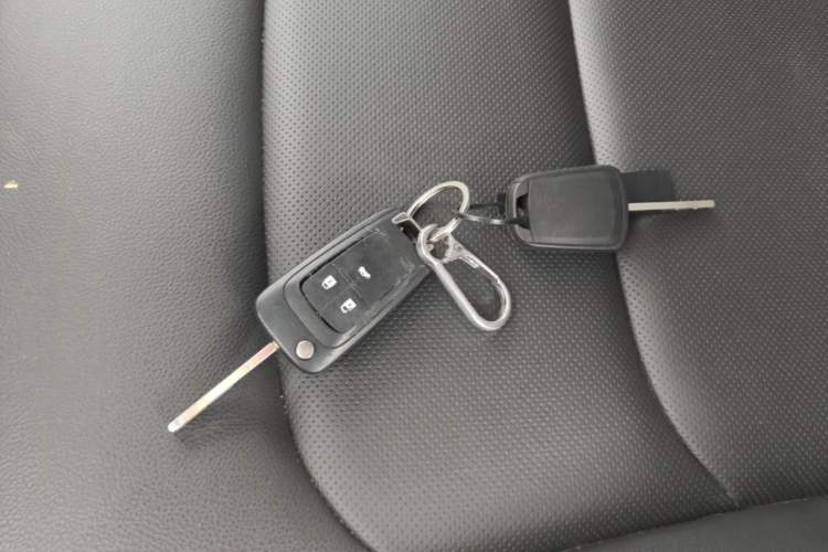 Used Chevrolet Monza 2019 RS 330T Automatic Comfort Edition China VI Standard Vehicle Key