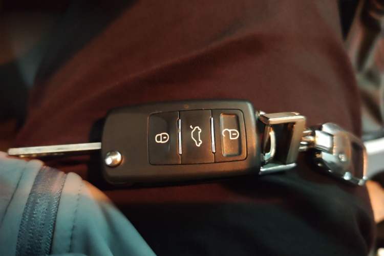 Used Chevrolet Monza 2019 RS 330T Automatic Comfort Edition China VI Standard Vehicle Key