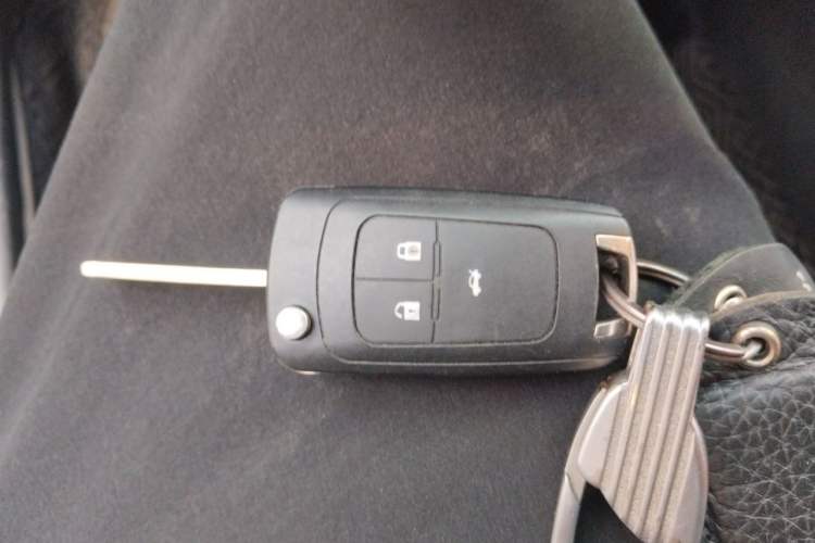 Used Chevrolet Monza 2019 Redline 320T Dual-Clutch Joyful Edition China VI Standard Vehicle Key