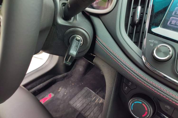 Used Chevrolet Monza 2019 RS 330T Automatic Comfort Edition China VI Standard Vehicle Key