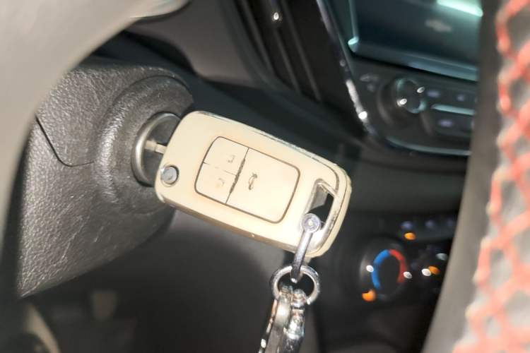 Used Chevrolet Monza 2019 Redline 320T Dual-Clutch Sporty Version China VI Standard Vehicle Key
