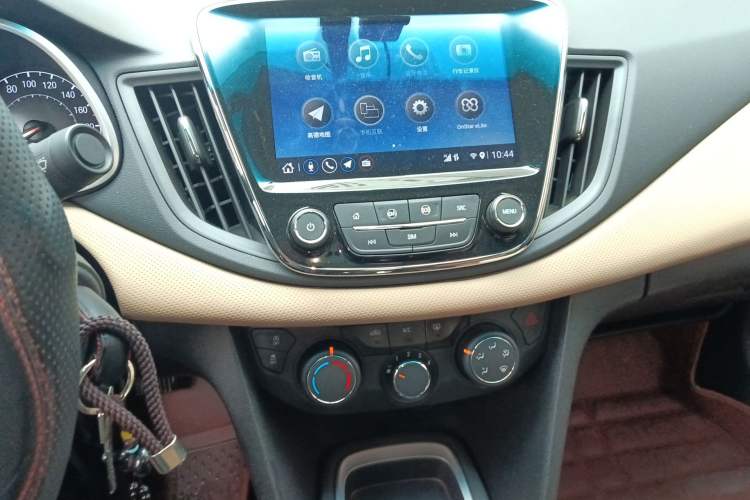 Used Chevrolet Monza 2020 320 Automatic Enjoyment Edition Audio And AC Panel