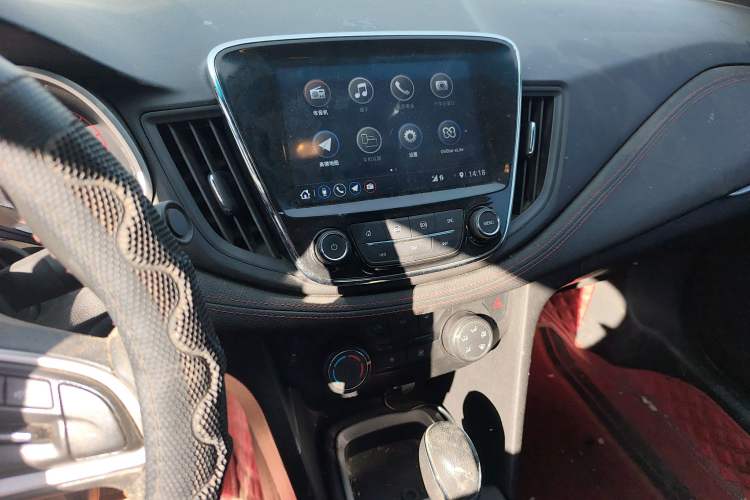 Used Chevrolet Monza 2020 Light Hybrid RS 330T Automatic Comfort Edition Audio And AC Panel