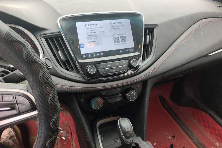 Used Chevrolet Monza 2020 Light Hybrid RS 330T Automatic Comfort Edition Audio And AC Panel
